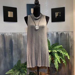 Rock and Republic Grey Sleeves Tunic Sz L (B15)